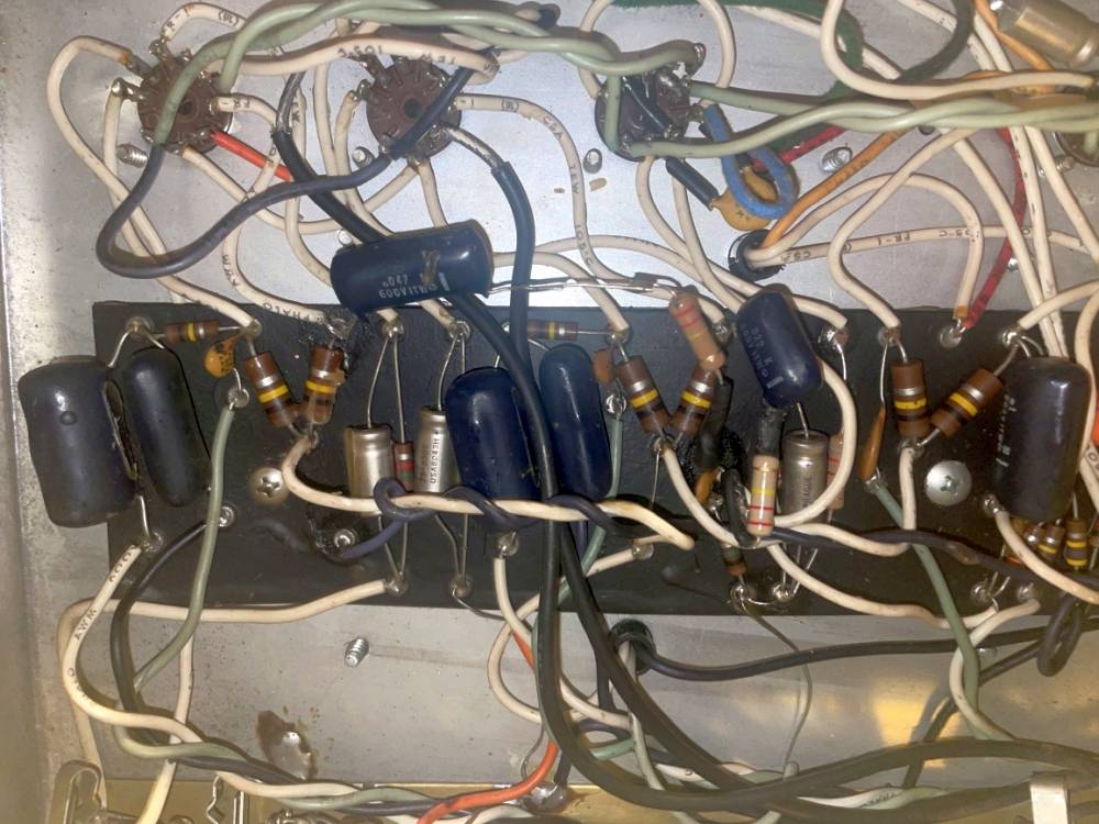 Wiring added to extend reverb and tremolo to the Normal channel